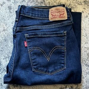 Levi jeans